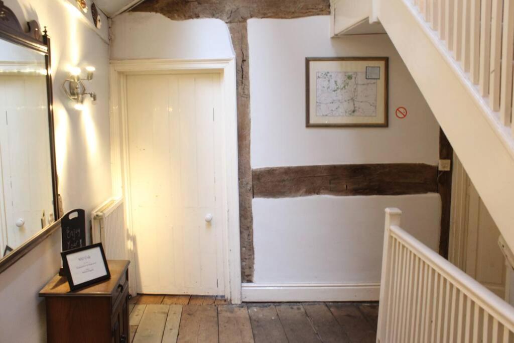 Medieval Roots And Harry Potter Townhouse - Hiking Near Ludlow Leominster Exterior photo