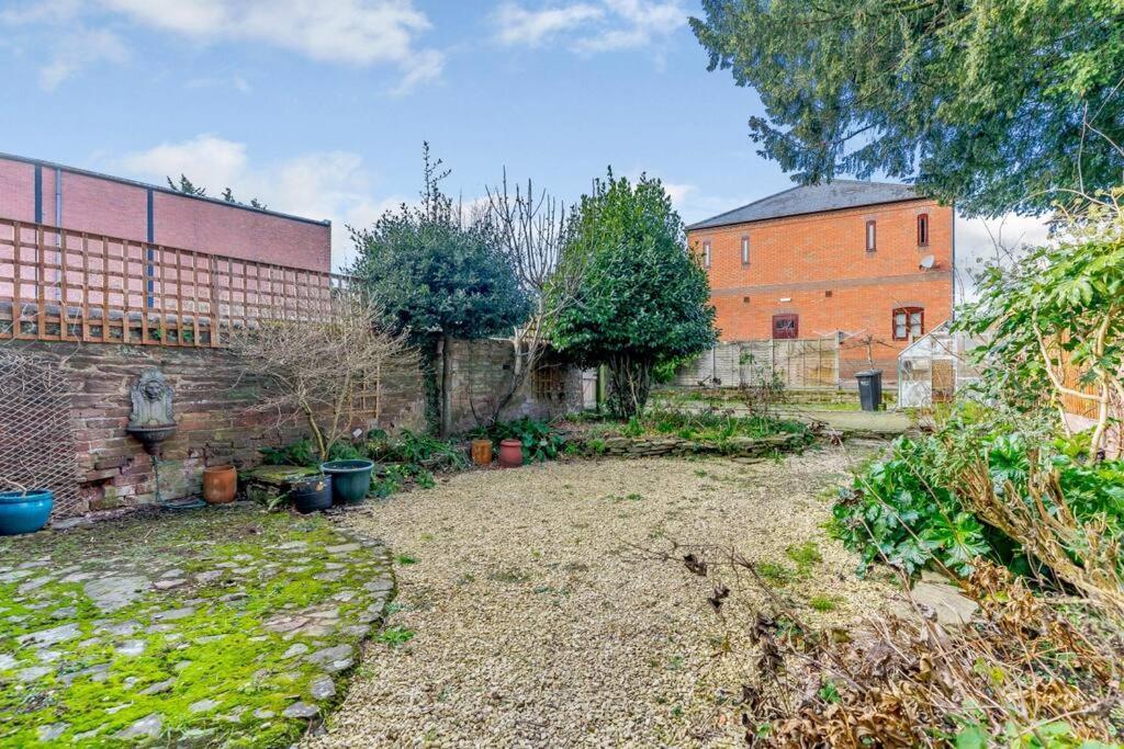 Medieval Roots And Harry Potter Townhouse - Hiking Near Ludlow Leominster Exterior photo